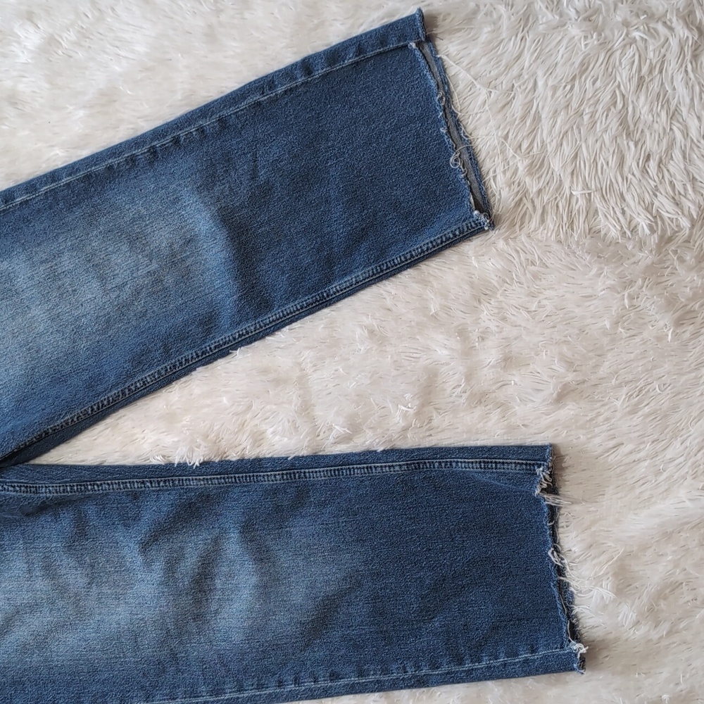 Gap Loose Fit High Rise Frayed Hem Blue Denim Crop Jeans Size 29 - Picture 3 of 13